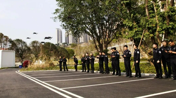 为水上警务装上“千里眼” ——重庆水警组织开展警用无人机实操