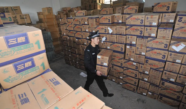 应急物资管理系统更好地应对突发事件，提高应急物资的储备和管理